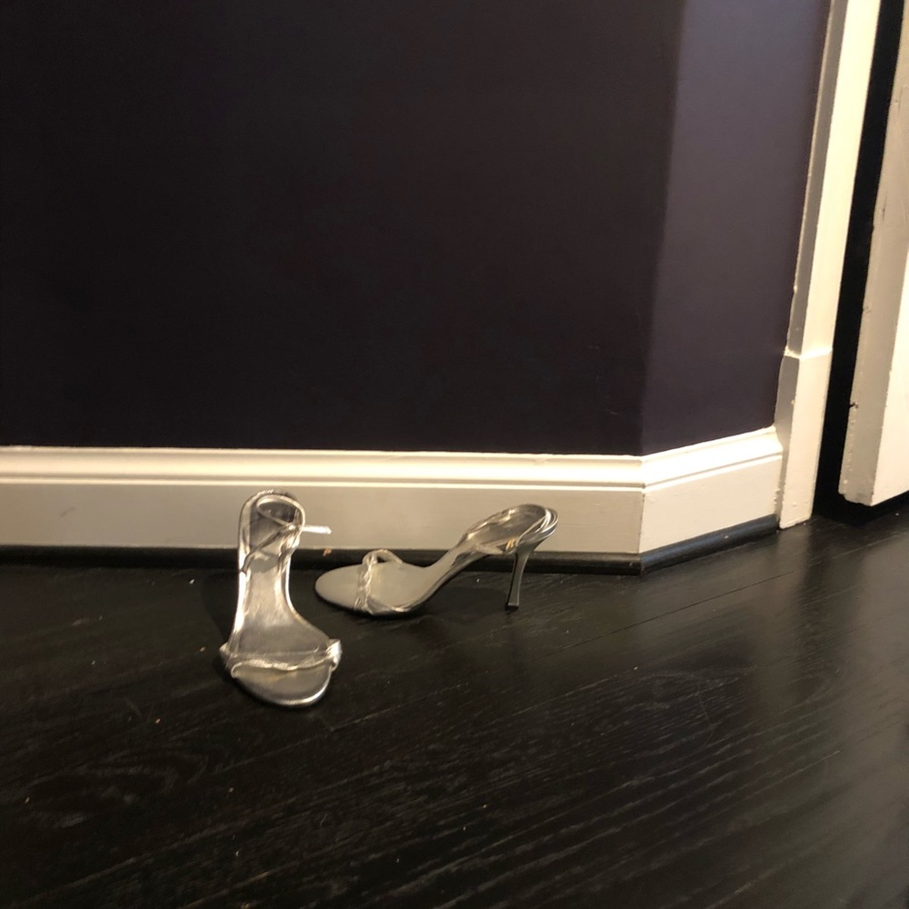 Lumiani silver leather heels